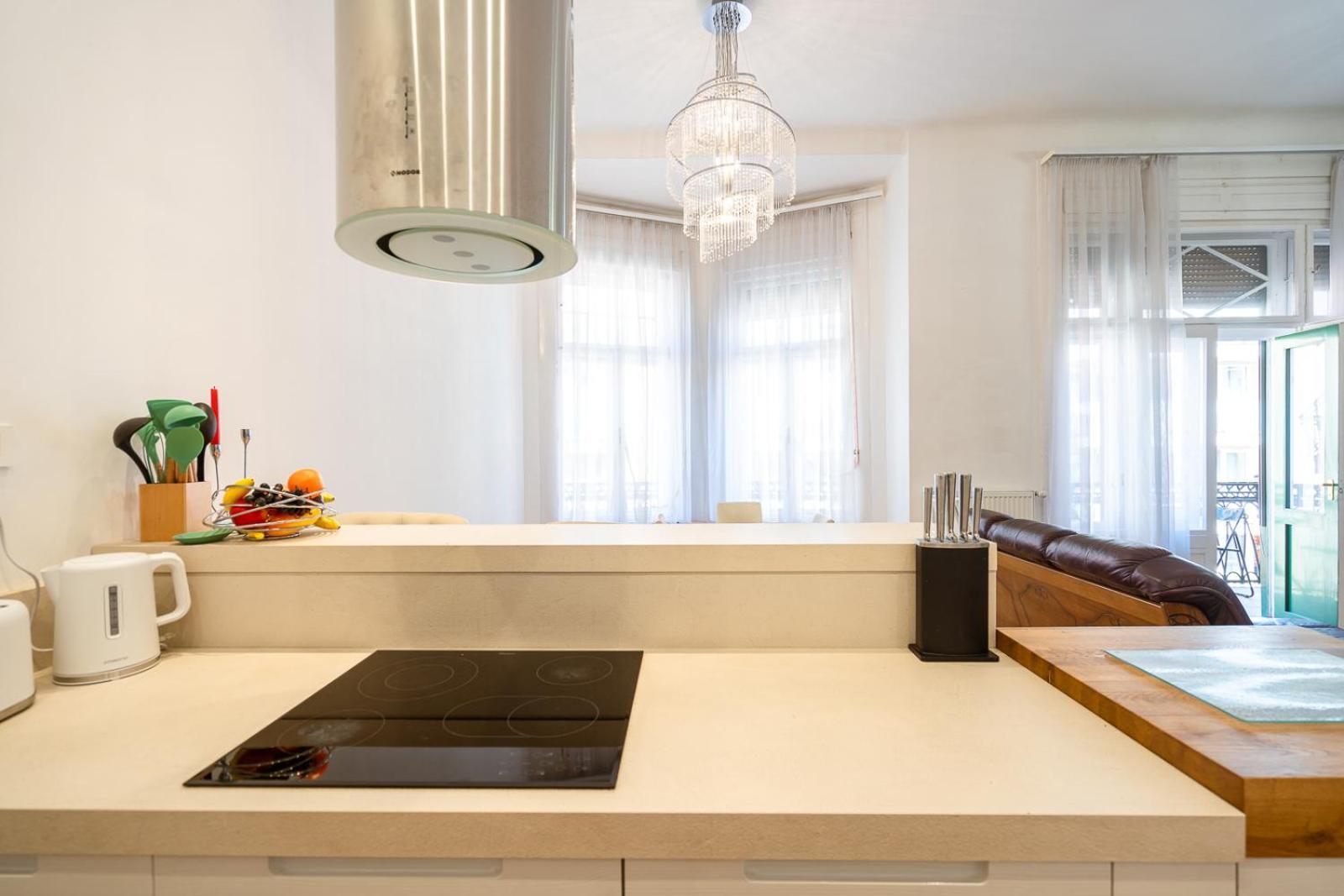 Garys Bright And Spacious Two Bedroom Flat Near Danube Budapest Exterior foto