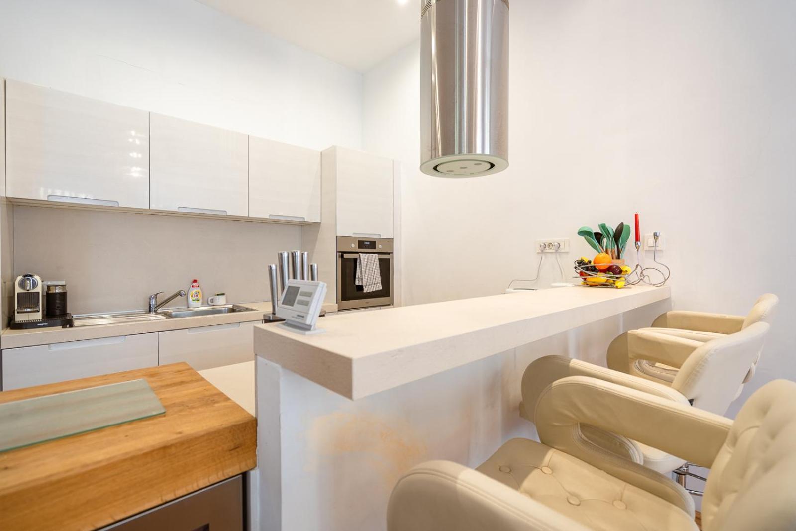 Garys Bright And Spacious Two Bedroom Flat Near Danube Budapest Exterior foto